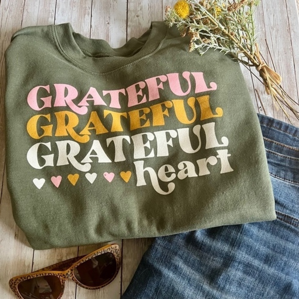 New Grateful Heart Sweatshirt Olive Green Graphic Print Pullover Top Ladies‎ S